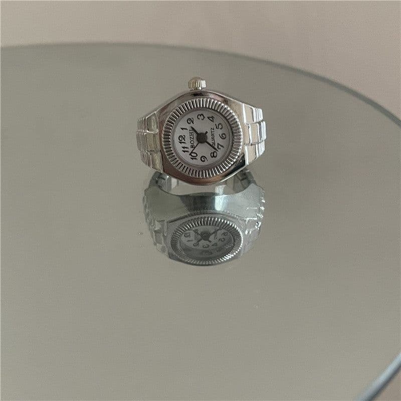 image-European Fashion Punk Watch Ring - Couples Mini Clock, Elastic, Retro (65 characters)