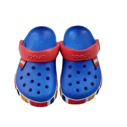 image-Wechat business dropshipping new children's hole-in-the-wall shoes, boys and girls beach shoes, summer sandals and slippers, toe-toe breathable hollow sandals
