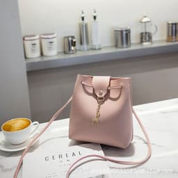 image-Women's 2021 PU Bucket Bag - White Sweet Style Shoulder Bag