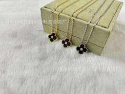 image-v gold 925 silver Fanjia four-leaf clover necklace high version women's thick plated 18k single flower pendant natural fritillary chalcedony