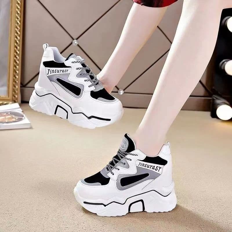image-2022 daddy shoes women's ins comfortable high-heeled casual wear-resistant thick bottom heightening net red new sports shoes women Korean version