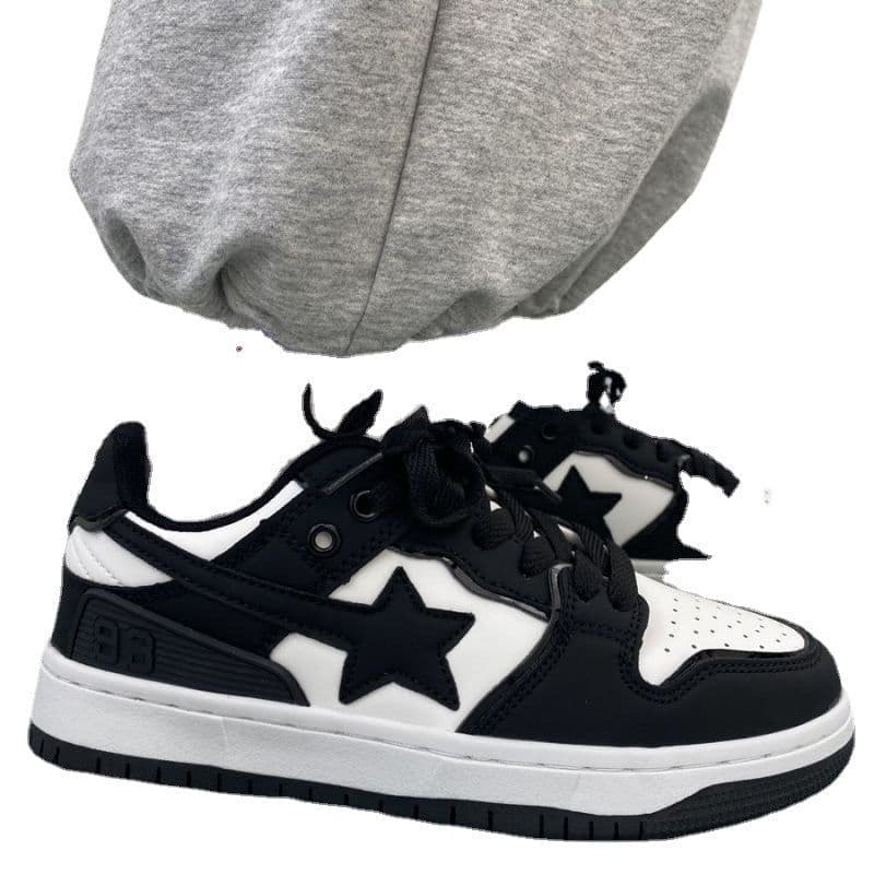 image-Hong Feizhuo Sports Shoes - Women's Casual Breathable White Sneakers - Korean Style, Low Top