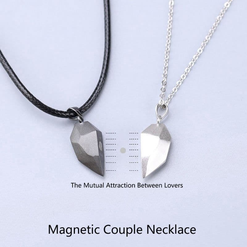 image-Longrui Love Magnet Couple Necklace - Black Heart