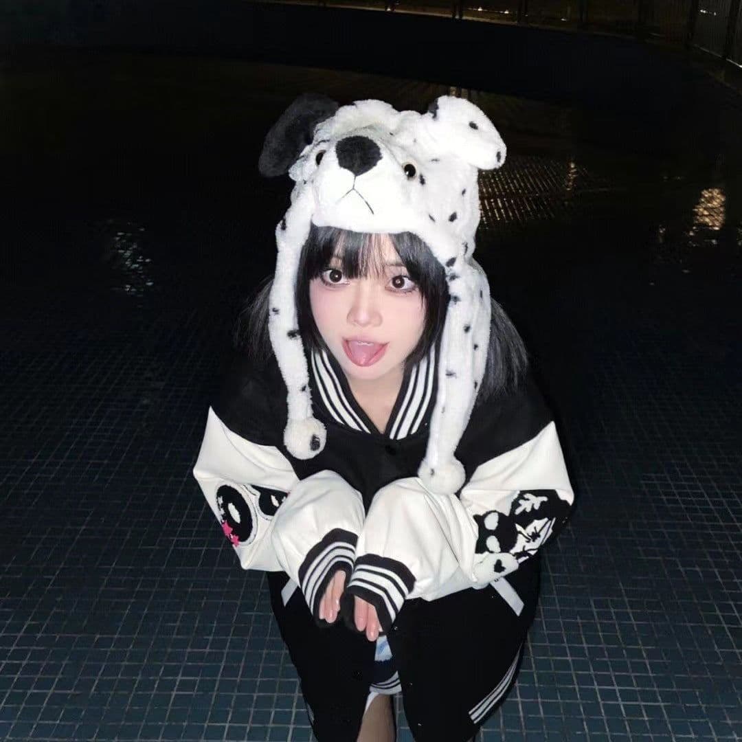 image-Women's Pink Plush Knit Hat - Cartoon Cat Dome Style