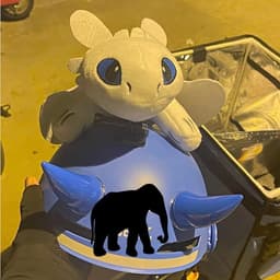 image-Toothless car roof plush toy suction cup