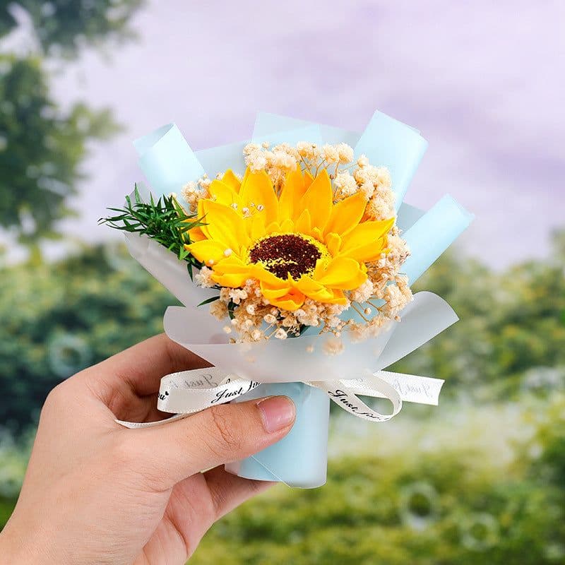 image-Aromatherapy Clip Bouquet - Beige Hydrangea Car Fragrance Decor