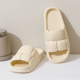 image-Wholesale Coconut Slippers - White Size 44-45