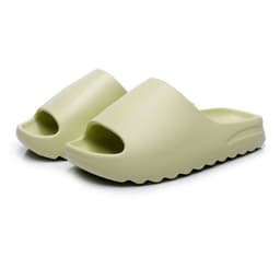 image-Wholesale Coconut Slippers - White Size 44-45