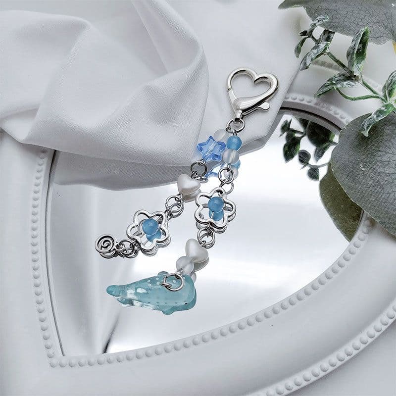 image-Japanese and Korean style ins small fresh ocean blue whale five-pointed star long keychain temperament gentle bag chain