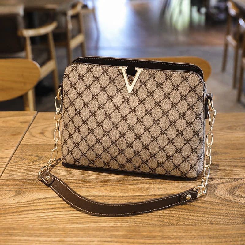 image-MRYV Letters Shell Bag - PU Shoulder Bag Retro Print