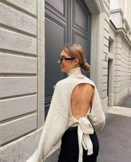 image-New Backless Design Half Turtleneck Long Sleeve Short Sweater 712