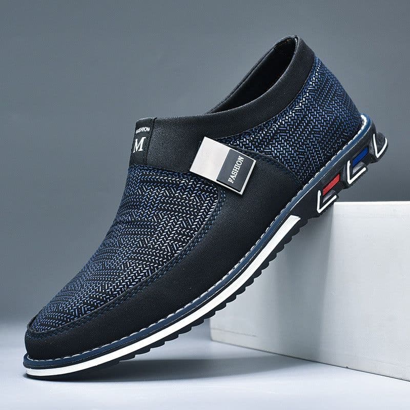 image-New Wenzhou Low-Top Casual Shoes, Black/White, Size 48 Men's Leather Flat Bottom