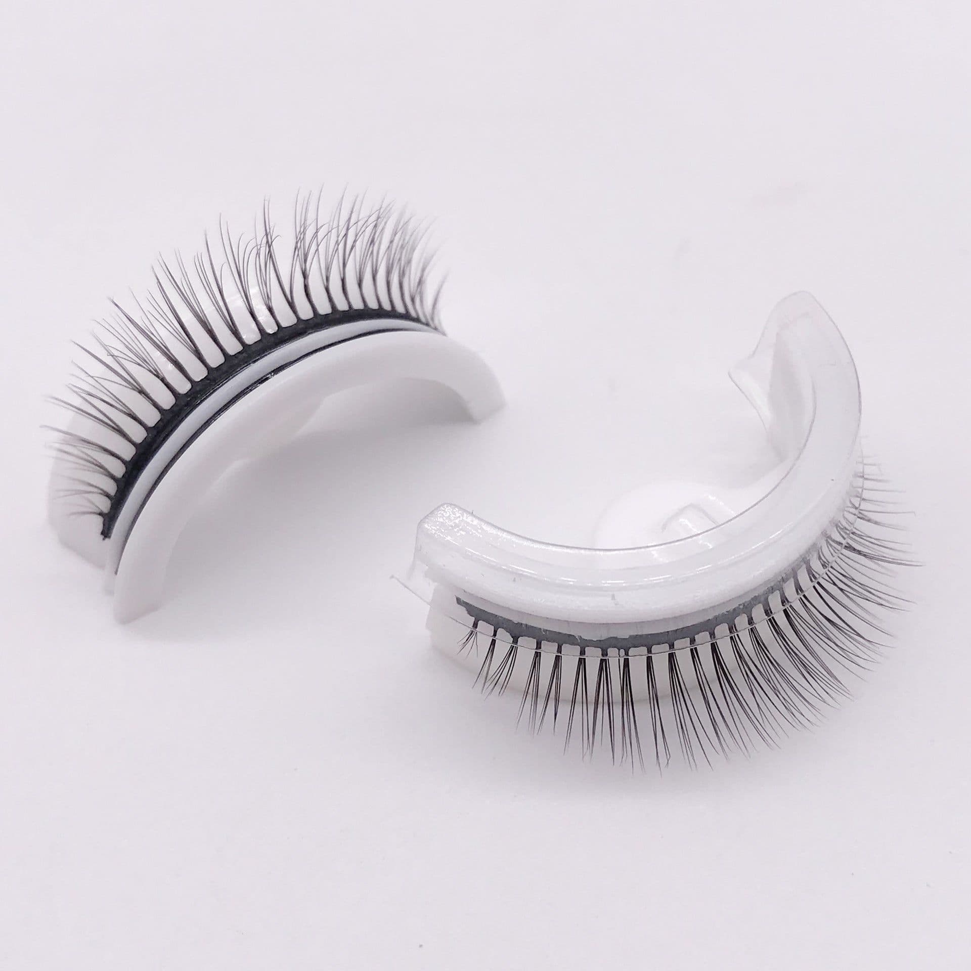 image-Reusable Self-Adhesive False Eyelashes - Thick