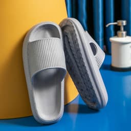 image-Wholesale summer home bathroom thick bottom hotel non-slip couple stepping on shit slippers female soft home bath sandals male