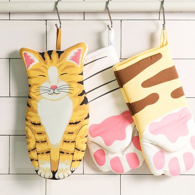 image-Cute Cat Paw Oven Mitts - Microwave Safe