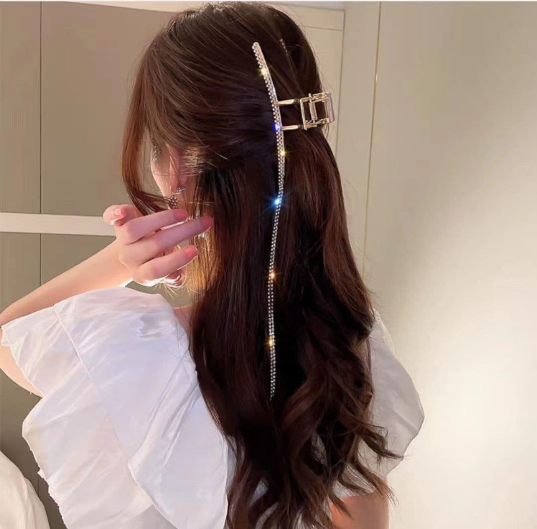 image-Diamond Hair Clip - Gold Tassel Alloy Women's