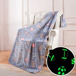image-Luminous Double-Sided Flannel Blanket, Kids' Air-Conditioning Quilt, Maroon, 152x127CM