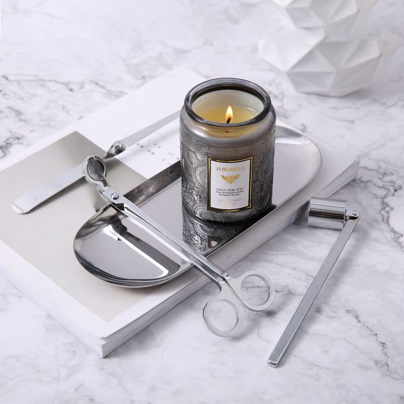image-Yichao Scented Candle 200g - Amber Moss