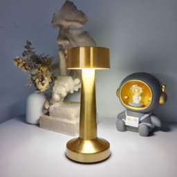 image-Nordic LED Metal Desk Lamp - Rose Gold
