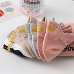image-Women's Cotton Boat Socks - Embroidered Heart Khaki