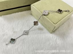 image-High-End Five-Flower Bracelet Rose Gold Clavicle Chain Thickened Electroplating Wholesale