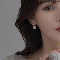 image-Pearl Earrings Geometric Fashion - Imitation Pearls