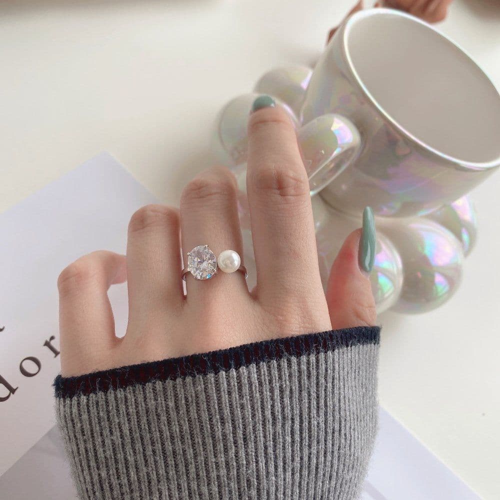 image-Cross-border new s925 silver ring female European and American fashion creative jewelry diamond zircon pearl ring manufacturers wholesale