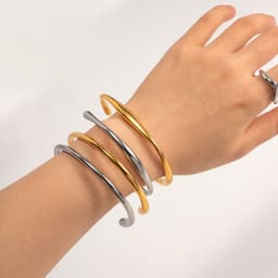 image-Stainless Steel Necklace & Bracelet Set - Gold