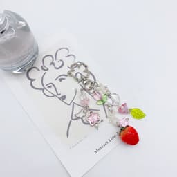 image-Original jewelry cute strawberry pendant keychain