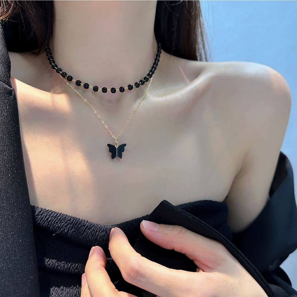 image-Emily Black Pearl Butterfly Necklace - Retro