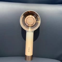 image-Breo Scalp3 Shiatsu Vibrating Scalp Massager - Golden