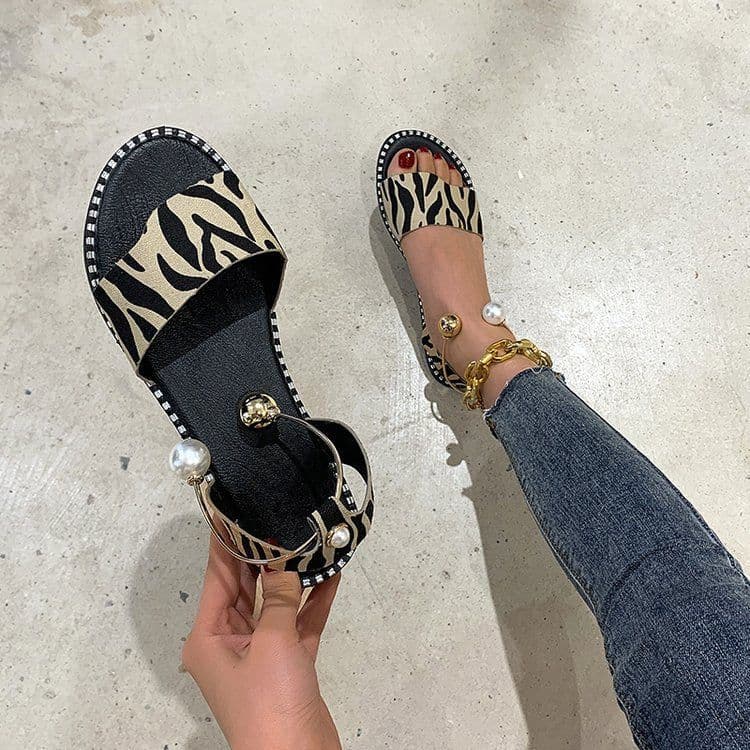 image-Foreign trade four seasons sandals women's summer open toe simple flat Roman sandals women's pearl buckle student women's shoes