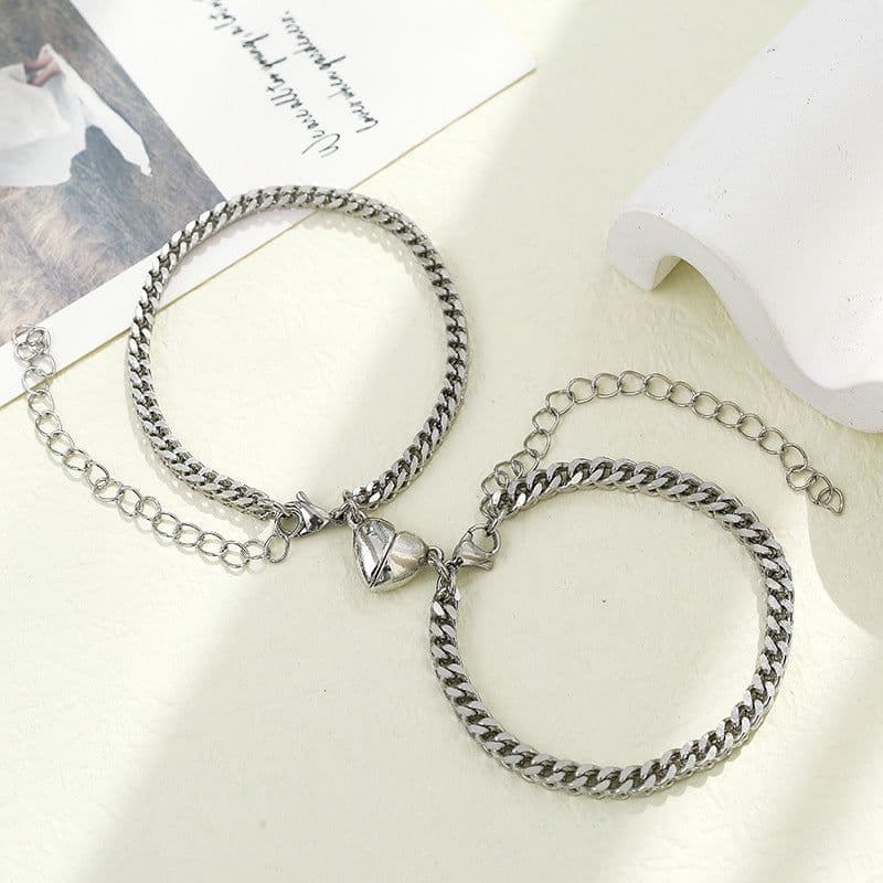 image-The new stainless steel chain love magnet attracts lovers bracelet a pair of men and women jewelry wholesale and foreign trade exclusively