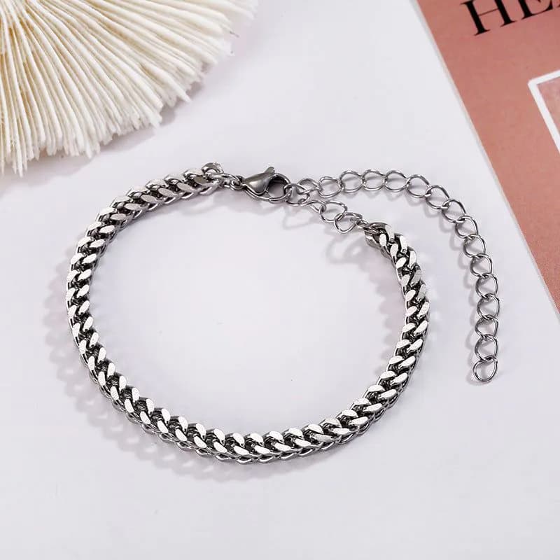 image-The new stainless steel chain love magnet attracts lovers bracelet a pair of men and women jewelry wholesale and foreign trade exclusively