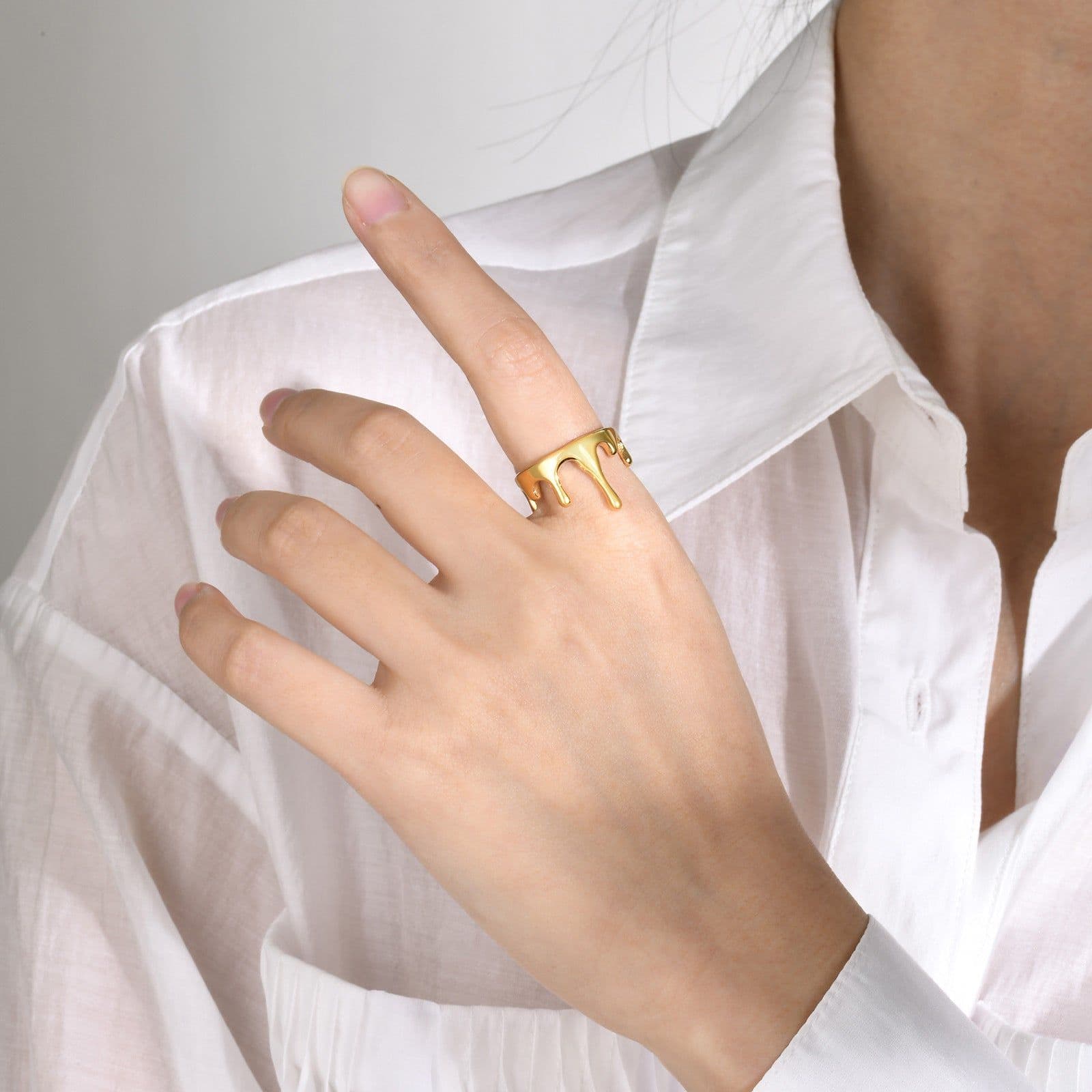 image-Huanmu Titanium Steel Ring Gold Geometric