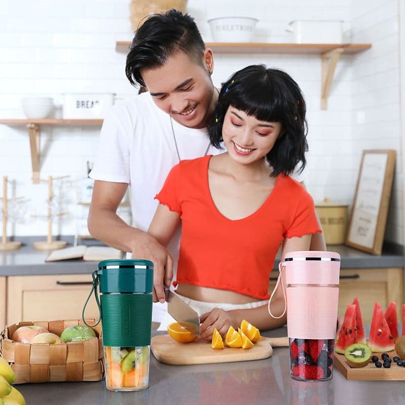 image-Internet celebrity K10 manufacturer portable juicer usb rechargeable small automatic juicer with logo cross-border juicer cup