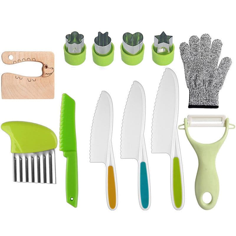 image-Children's Safety Knife Set - 3-Piece Plastic Fruit Kit, Wooden Chopping Board