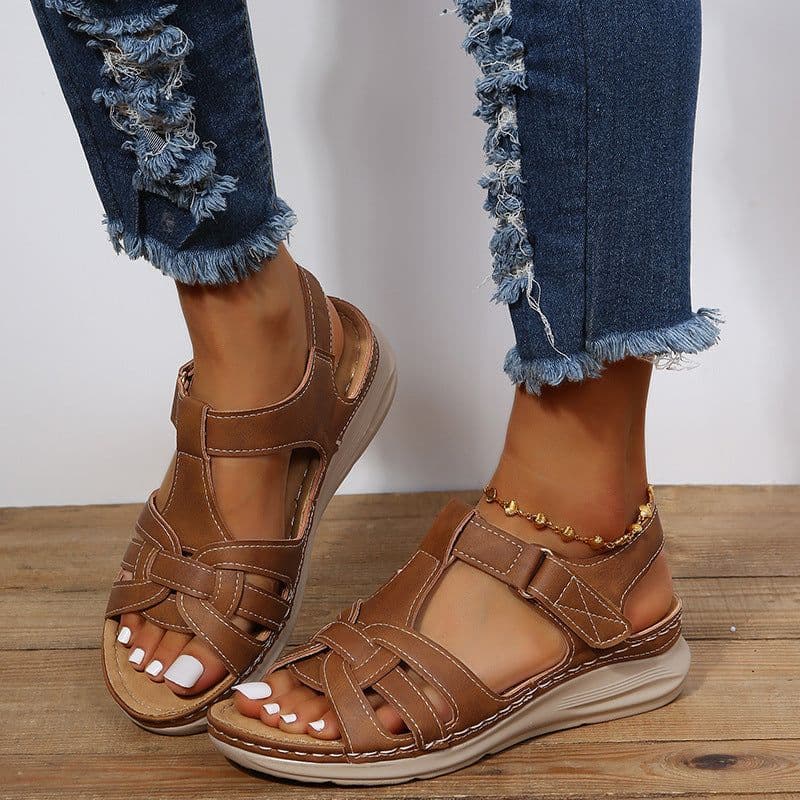 image-Sandals Round Toe Velcro - Coffee 43 EU