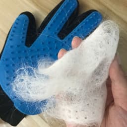 image-Easy Lion Rubber Pet Cleaning Gloves - Green Left - Cat Grooming Brush