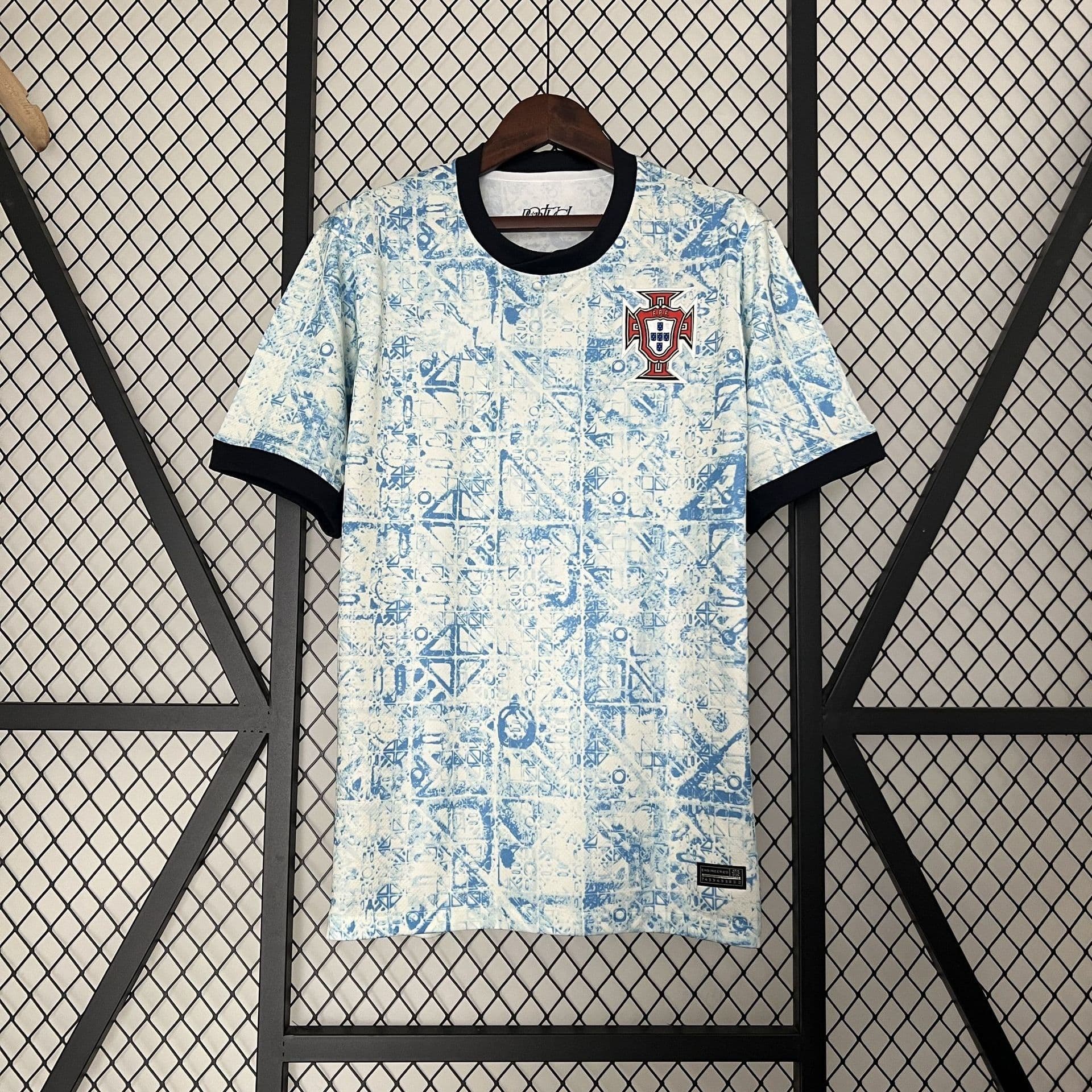 image-Manchester City Soccer Jersey XXL - Thai Version Top, Polyester Stripe