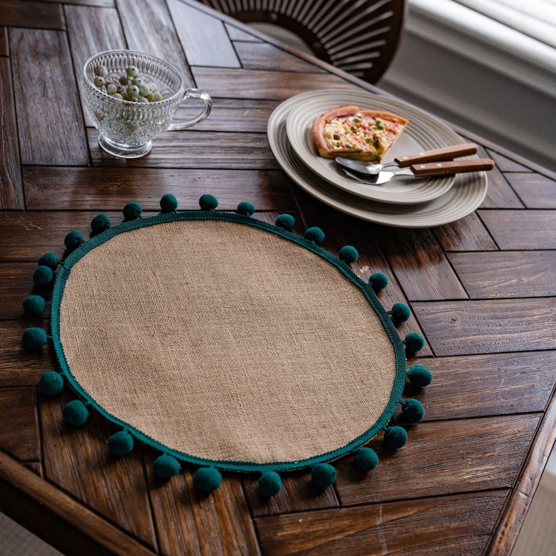 image-Yimanqiyun hemp rope placemat red tassel tableware mat woven color matching festival tassel bowl mat factory direct supply