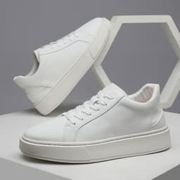 image-Men's White Leather Low Top Casual Sneakers Size 44