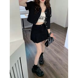 image-Chic 2023 Denim Skirt Suit - Black Retro Pleated Skirt, L Size