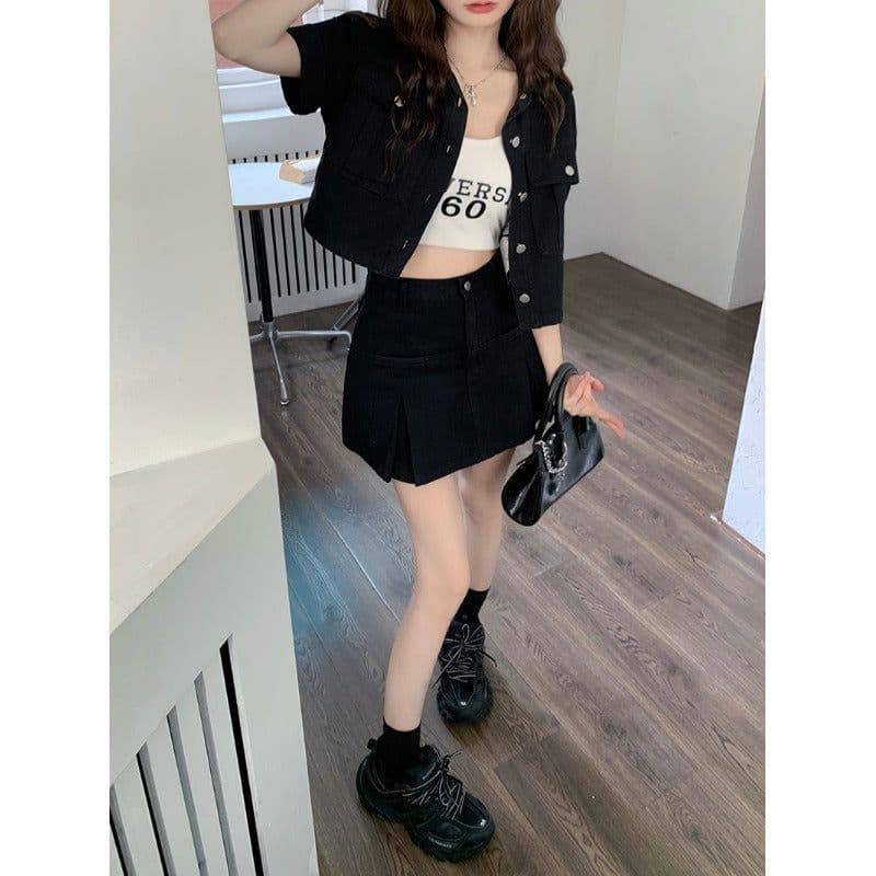 image-Chic 2023 Denim Skirt Suit - Black Retro Pleated Skirt, L Size