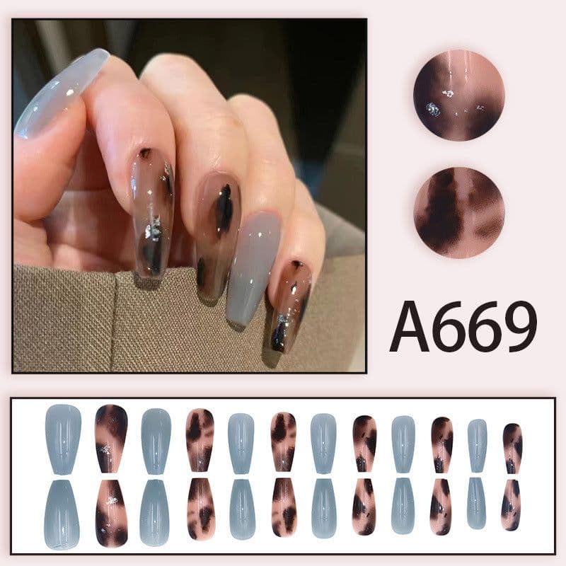 image-Autumn and winter gentle and pure desire simple style wearable manicure patches short, medium and long style white removable fake nail patches