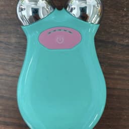 image-Microcurrent Beauty Roller - Green, 500-800mAh Radio Frequency Lift