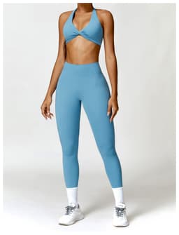 image-Zechuang Women's Yoga Set - Quick-Drying Fitness Sportswear