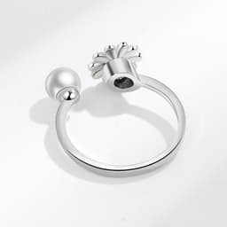 image-Golden Daisy Rotating Ring - Fashion Zircon Copper Jewelry