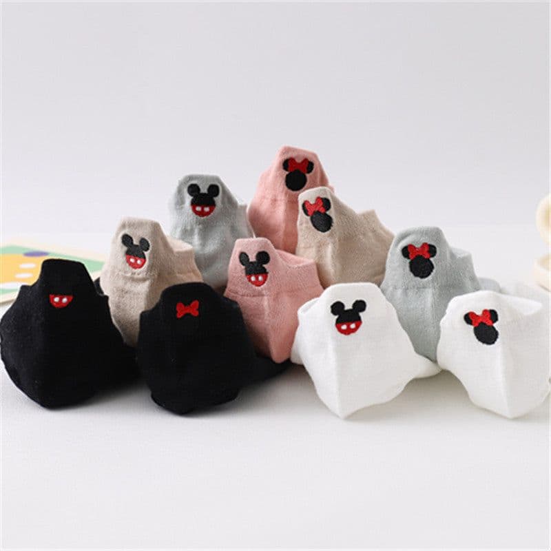 image-Women's Cotton Boat Socks - Embroidered Heart Khaki