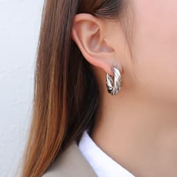 image-June Moshang Titanium Steel Earrings F435 - 18K Gold Plated